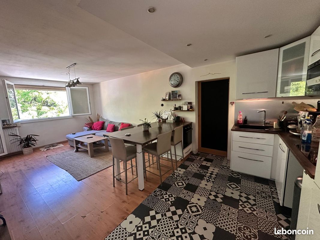 Maison 5 pièces 83 m² · à Marseille · 83 m² · 210 000 €
