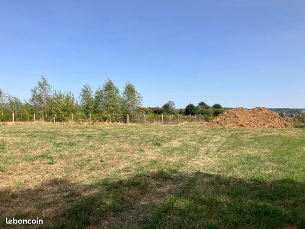 Terrain 602 m² Arpajon Sur Cere