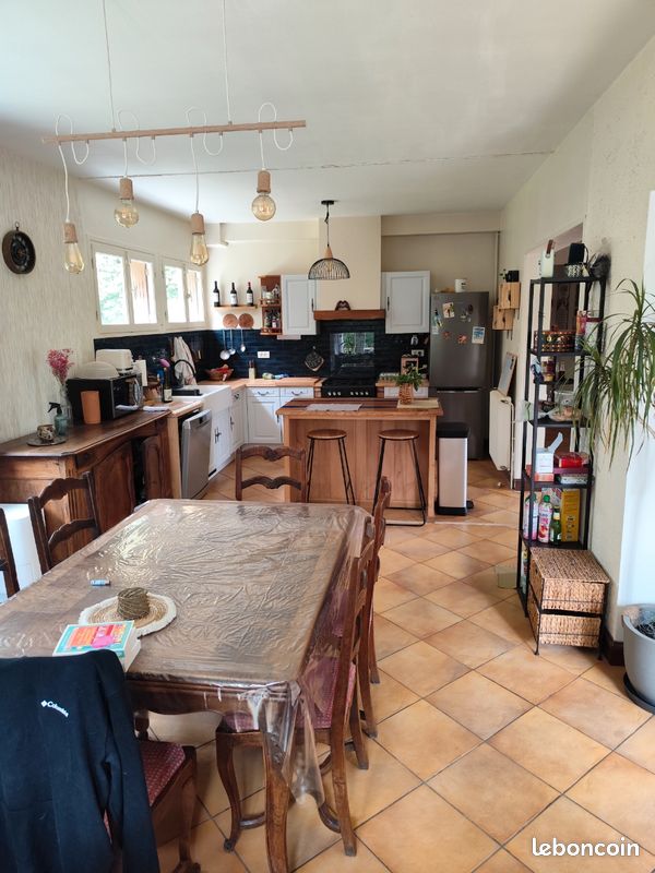 Maison 7 pièce avec garage et terrain (image 3)