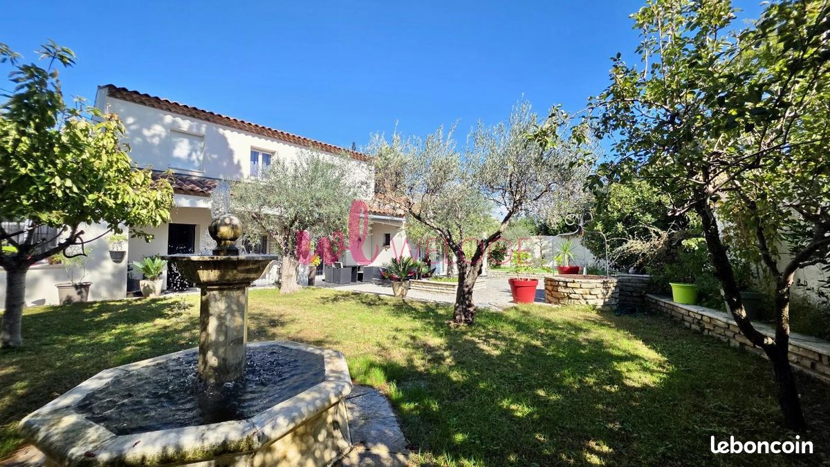 Maison 5 pièces 150 m² · à Gignac-la-Nerthe · 150 m² · 575 000 €