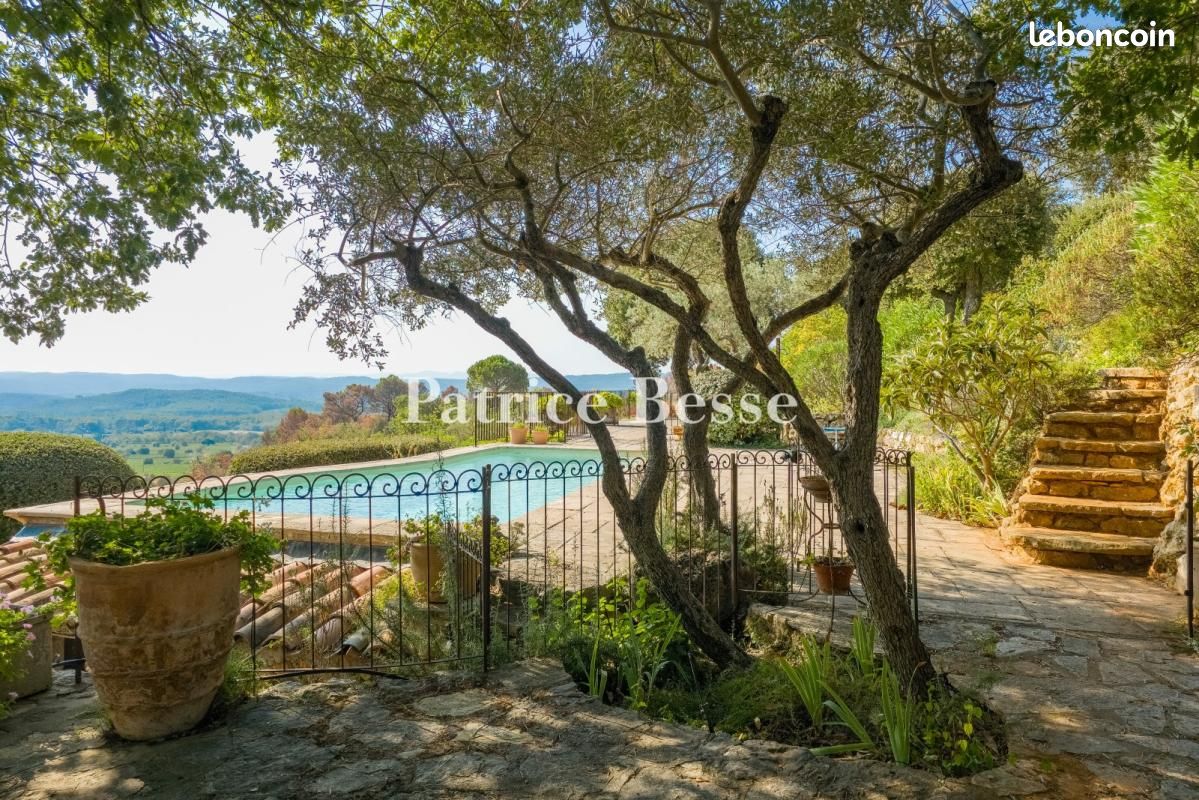 Maison 6 pièces 210 m² · à Cotignac · 210 m² · 1 295 000 €