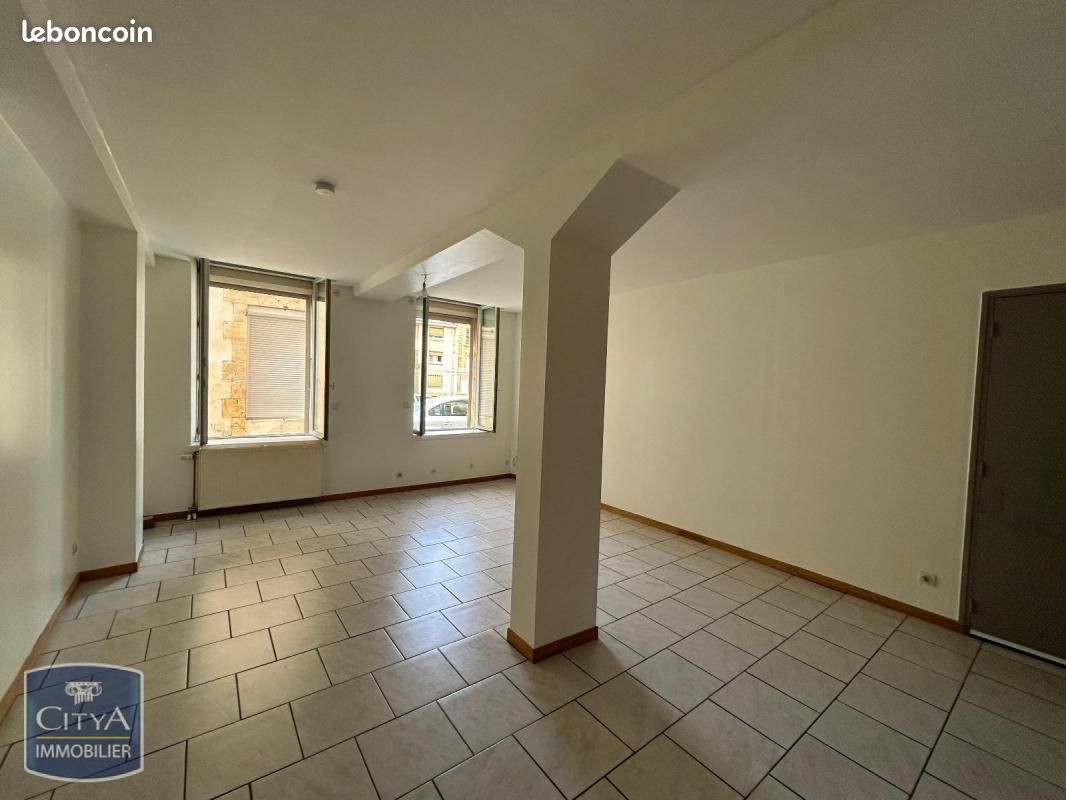 Appartement 3 pièces 65 m² · à Sedan · 65 m² · 520 €