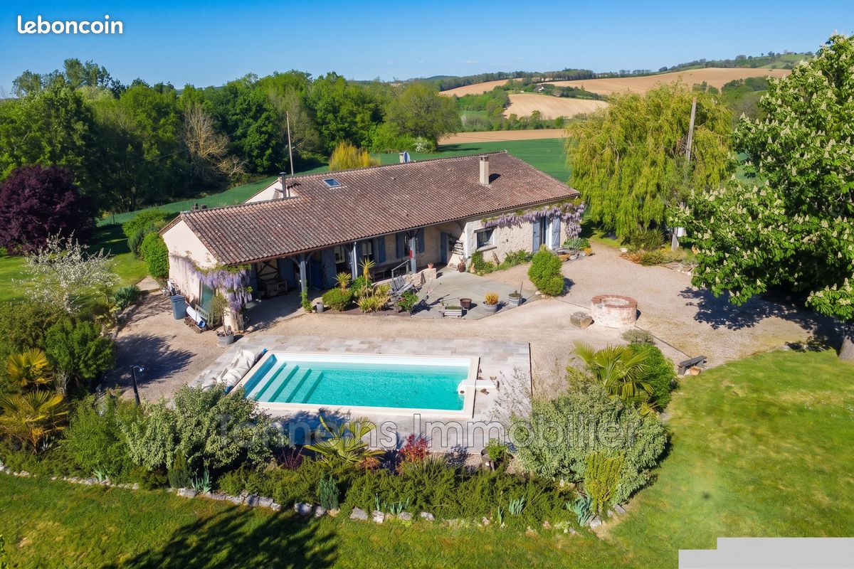 Maison 6 pièces 225 m² · à Clairac · 225 m² · 378 000 €