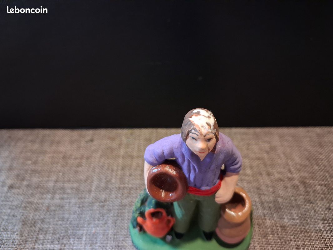 Santon Carbonel Terre Cuite Ancien Mireille à La Fougasse 6cm – Occasion, Pour Crèche Noël