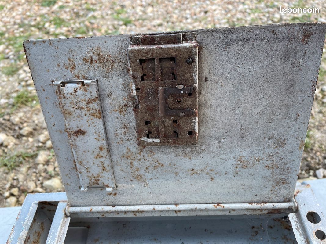 Boîte à lettres en métal (image 3)