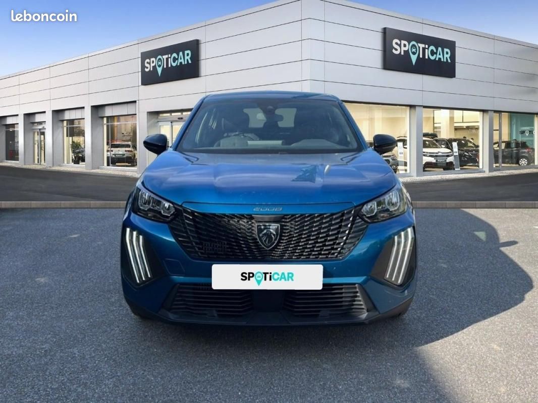 Peugeot 2008 Hybrid 145 e-DCS6 Style (image 2)