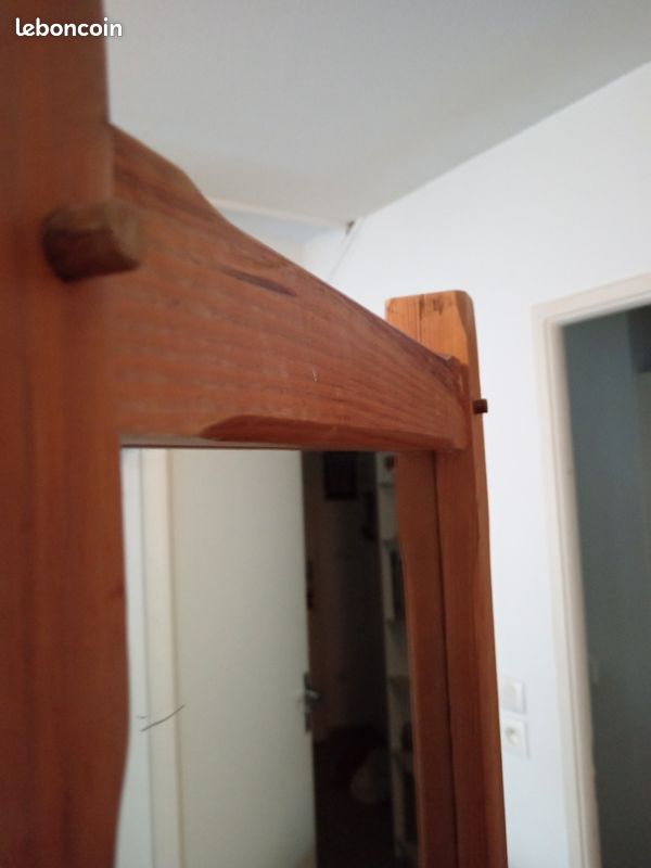 Miroir cadre bois les dimensions du miroir sont de 36 cm de largeur sur 132 cm de hauteur. Avec le cadre il fait 46 cm de largeur sur 186 cm de hauteur. Les pieds ont 1 longueur de 50 cm (image 5)