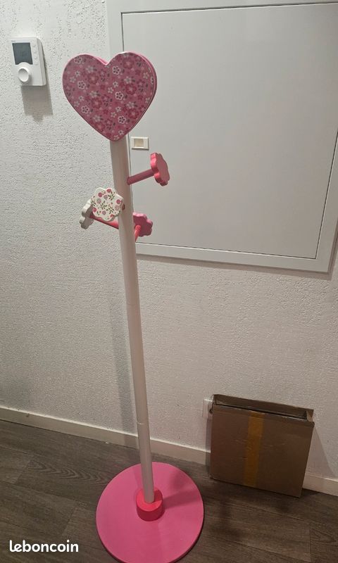 Porte manteau fille (image 1)