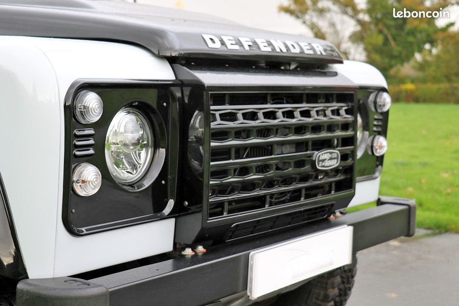 Grille de Calandre Noire en plastique pour DEFENDER