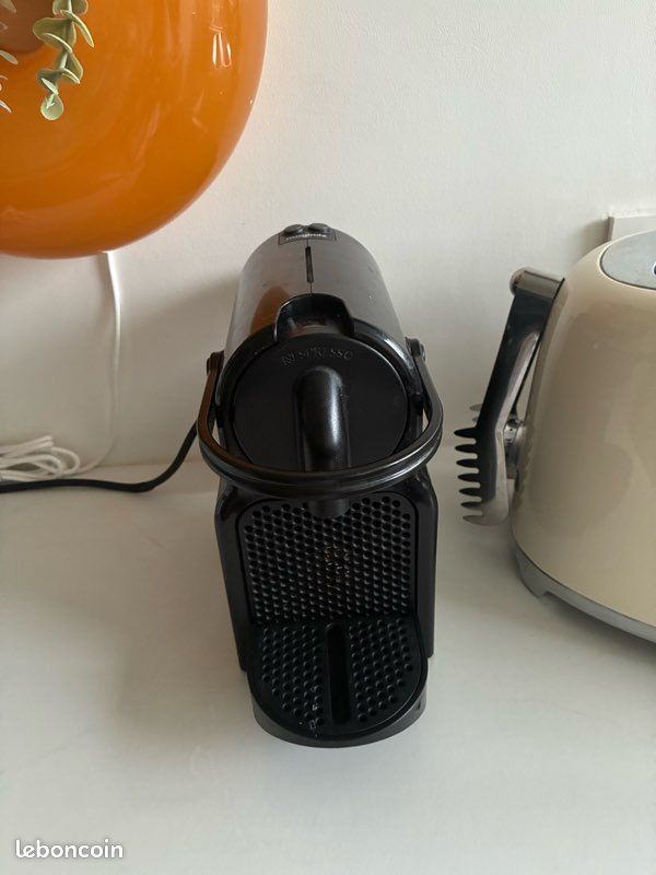 Cafetière nespresso (image 1)