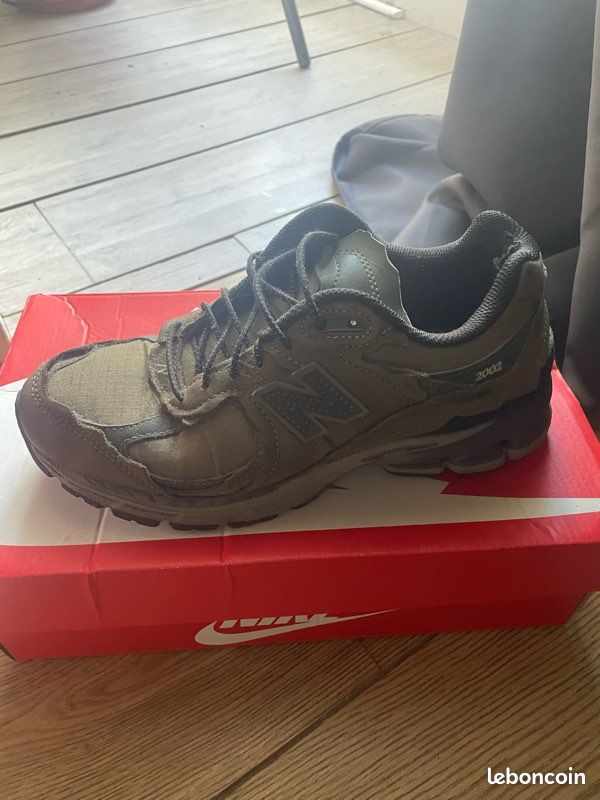 Basket Nike 2002 air kaki (image 1)