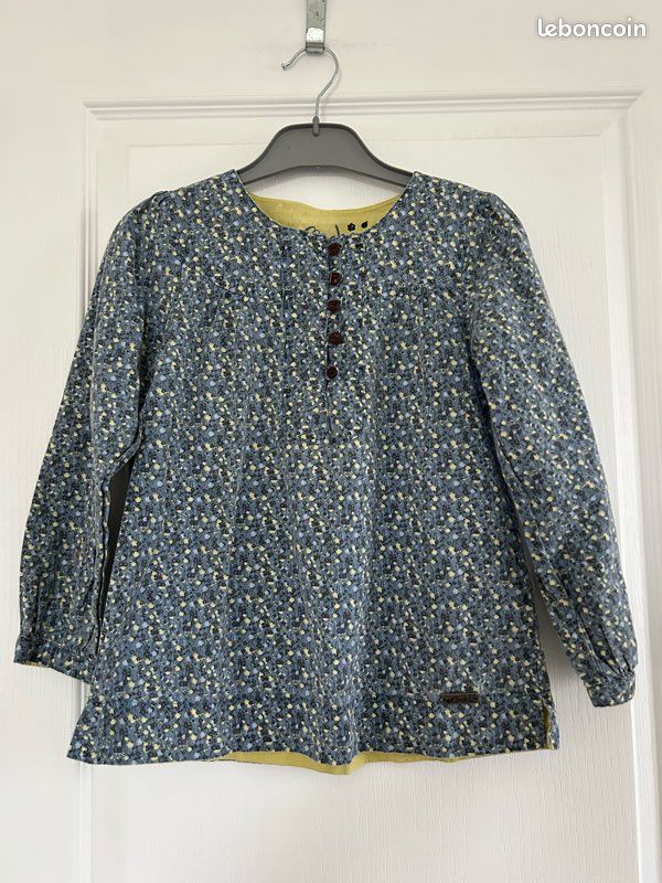 Blouse Creeks bleue à petites fleurs, à manches longues (image 1)