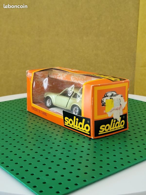 Modèle Réduit Solido Porsche 911 Turbo 1/43 | Miniature De Collection | Occasion