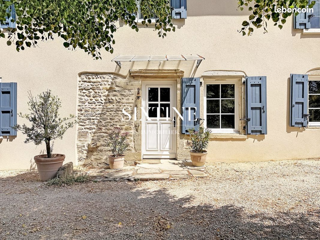 Maison 9 pièces 264 m² · à Saint-Savin · 264 m² · 649 000 €