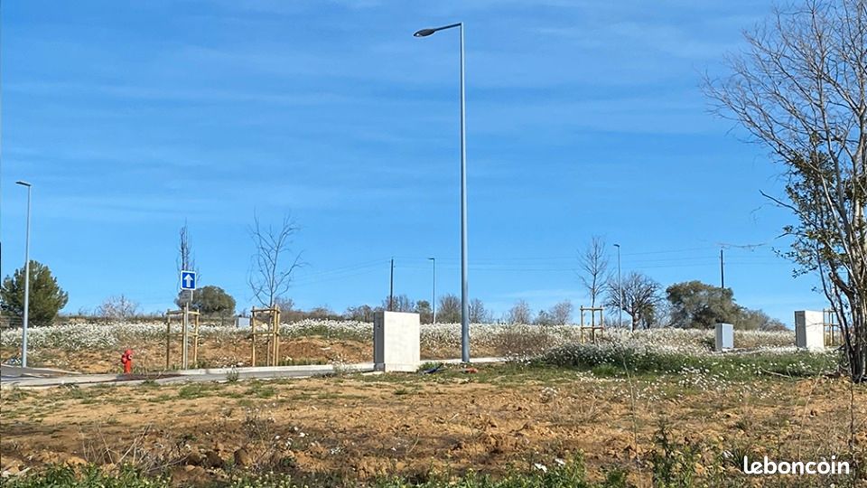 Terrain 617 m² Corneilhan · 150 000 €
