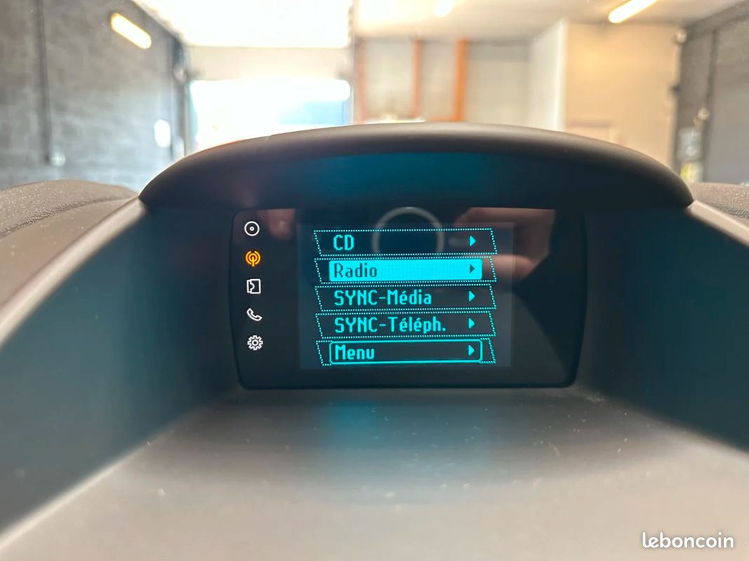 FORD FIESTA 1.5 TDCi 75 S&S Titanium (image 31)