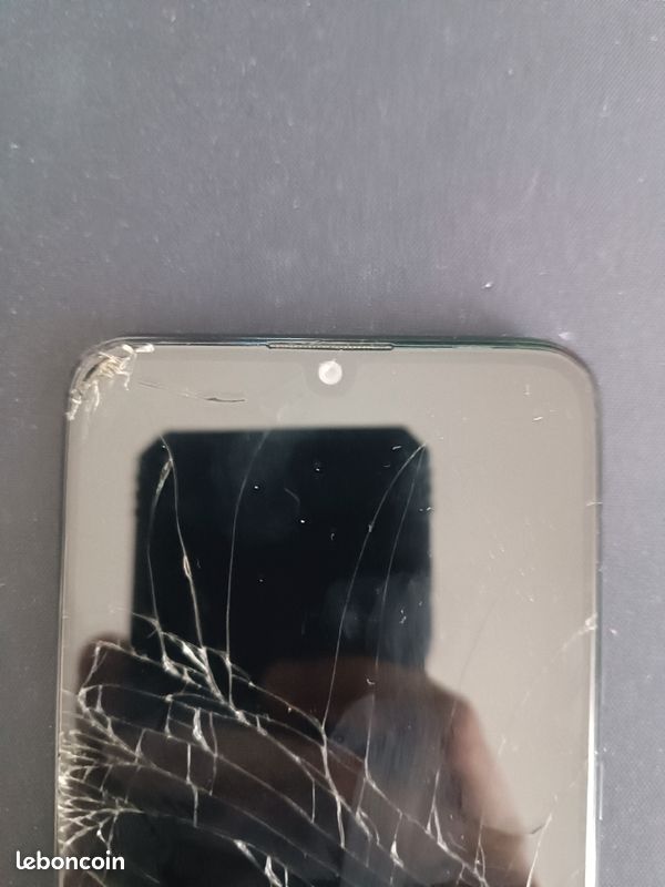 Negotiable Huawei P smart ecran cassé (image 4)