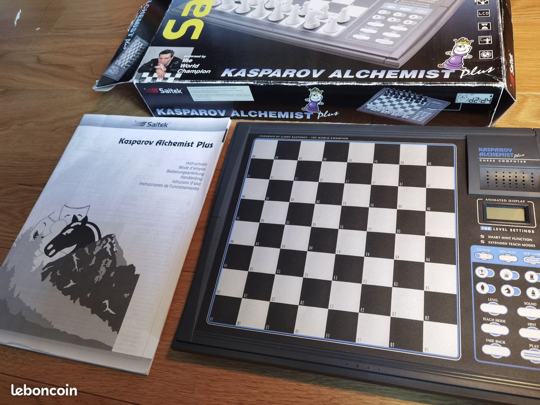 Jeux échecs électronics ( à piles) Kasparov advanced trainer (Neuf