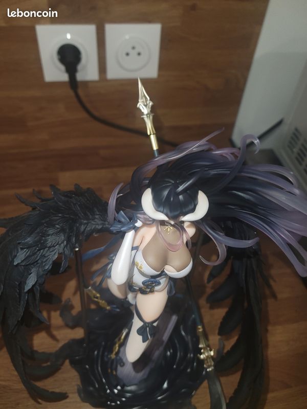 Figurine Albedo China Dress Version – Furyu 1/7 (Overlord, Neuve)
