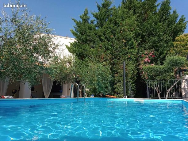 Villas 300m2 piscine jacuzzi