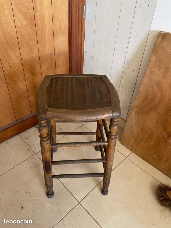 Tabouret bois (image 2)