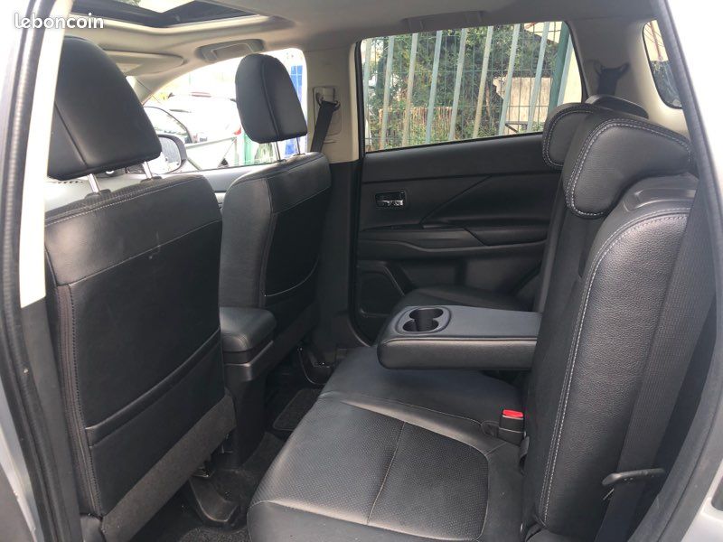 Mitsubishi outlander 2.2 did 150cv 4x4 boite auto (image 5)