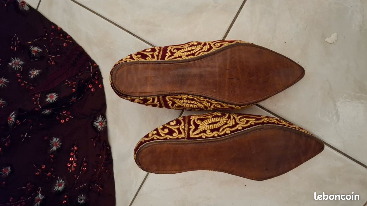 Caftan artisanal marocain avec chaussures (image 5)
