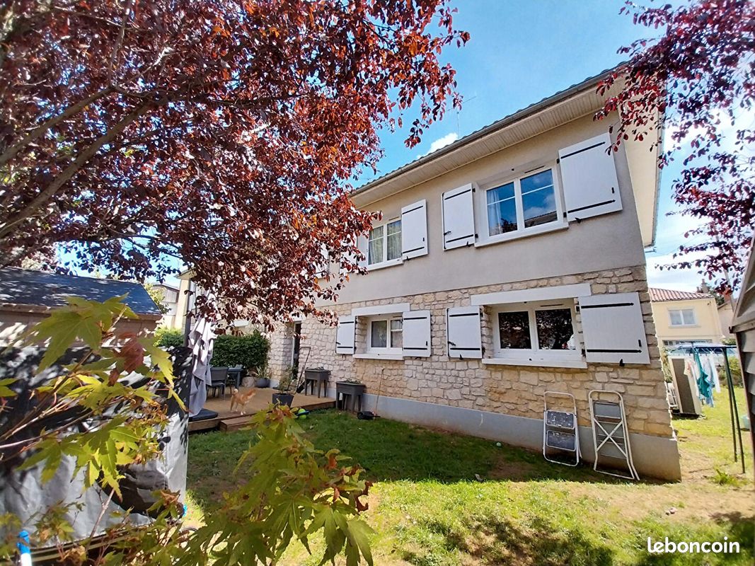 Maison 7 pièces 149 m² · à Poitiers · 149 m² · 243 800 €