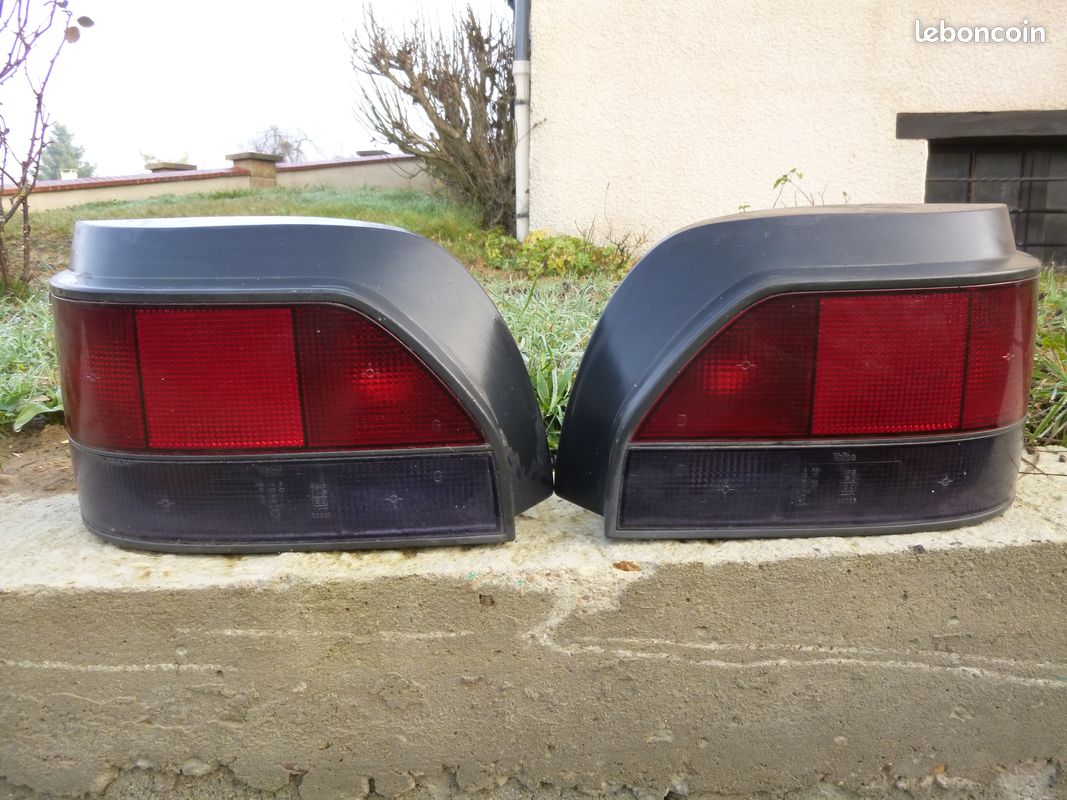 Feux arrieres renault CLIO 1 (image 1)