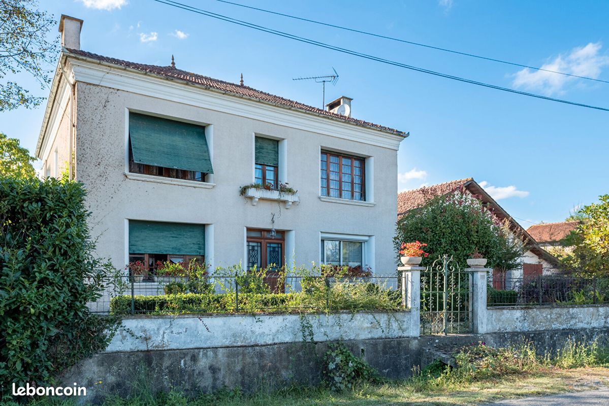 Gîte 8 pièces 221 m² - Amou 40330 (image principale 0)