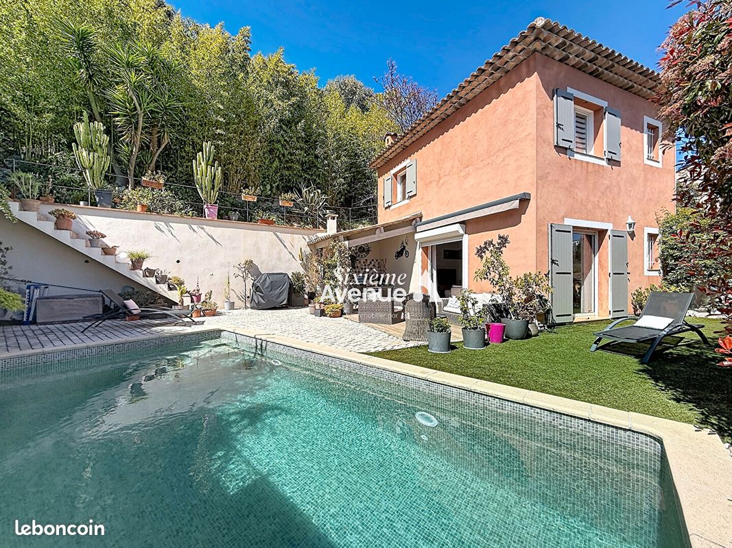 Maison 6 pièces 148 m² · à Grasse · 148 m² · 690 000 €