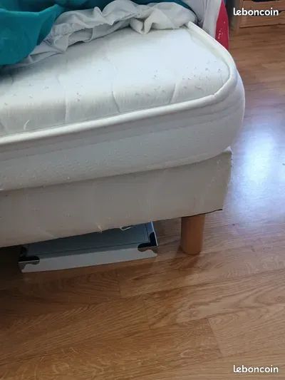Lit 140 x 190 matelas et sommier tapissier (image 3)
