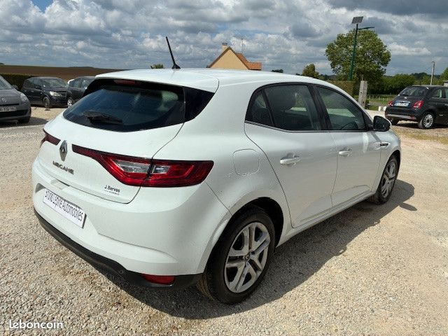 Renault MEGANE IV 1.5 BLUE DCI 115CH BUSINESS (image 3)