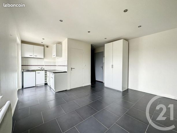 Studio 1 pièce 24 m²