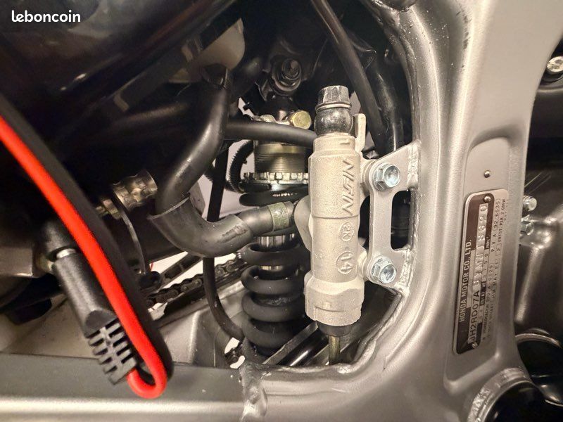 Africa twin XRV 750 / 16600 kms certifiés (image 10)