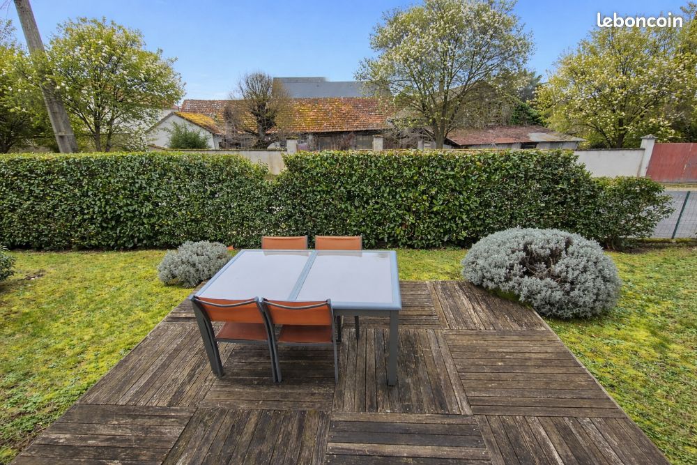 Appartement 2 pièces 55 m² · à Cour-Cheverny · 55 m² · 537 €