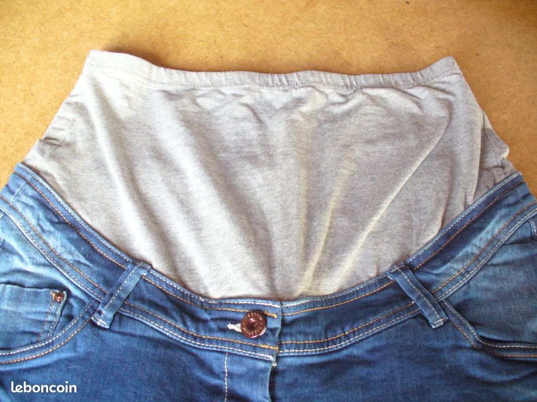 Jeans de grossesse T40 - Vendu à l'unité - 1 Noir 3 Bleus Taille 40 - L · Très bon état (image 9)