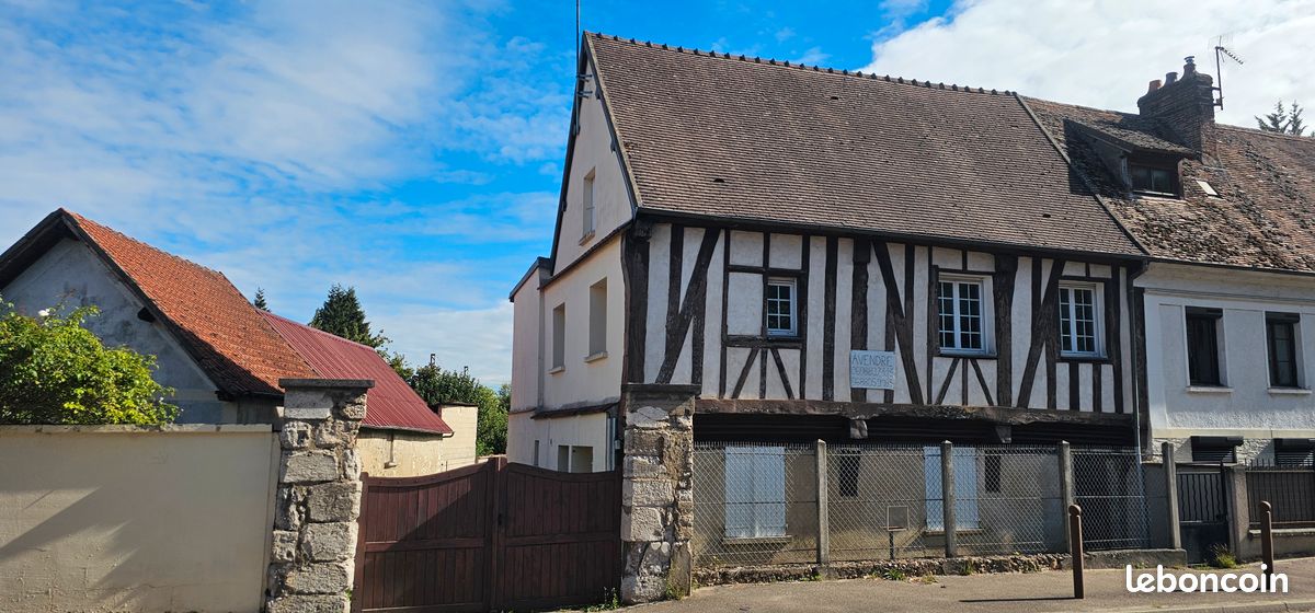 Maison 7 pièces 120 m² · à Saint-Pierre-la-Garenne · 120 m² · 119 000 €