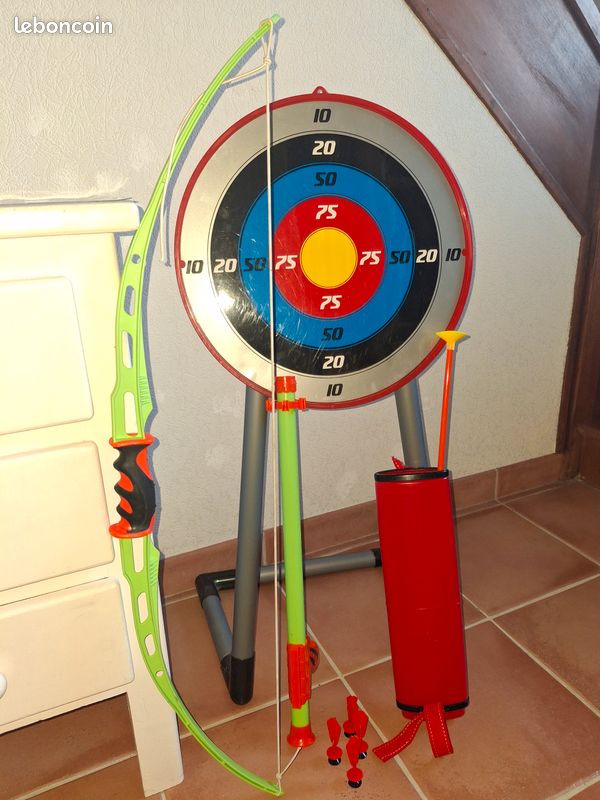Cible avec accessoires (image 1)