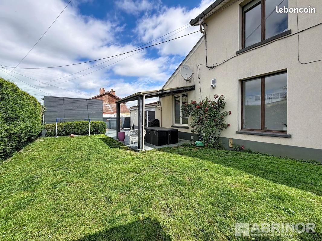 Maison 4 pièces 94 m² · à Phalempin · 94 m² · 235 000 €