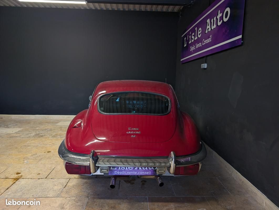 Jaguar E-Type Series 2 4.2 6 cyl en ligne (image 6)