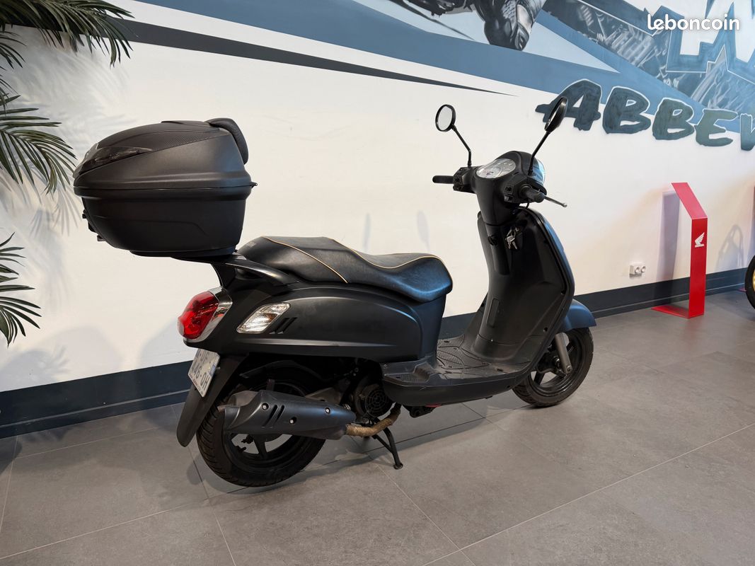 Sym 125 fiddle 2014 8000 klms (image 2)