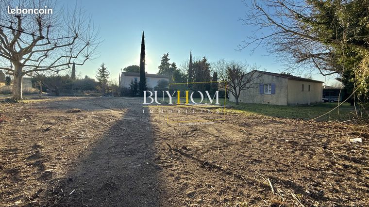 Terrain 622 m² Velleron