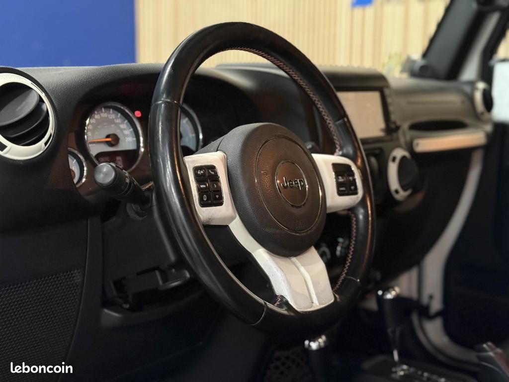 JEEP WRANGLER 2.8 CRD 200 CH BVA Arctic - DECOUVRABLE HARDTOP - IMMAT FRANCE (image 9)