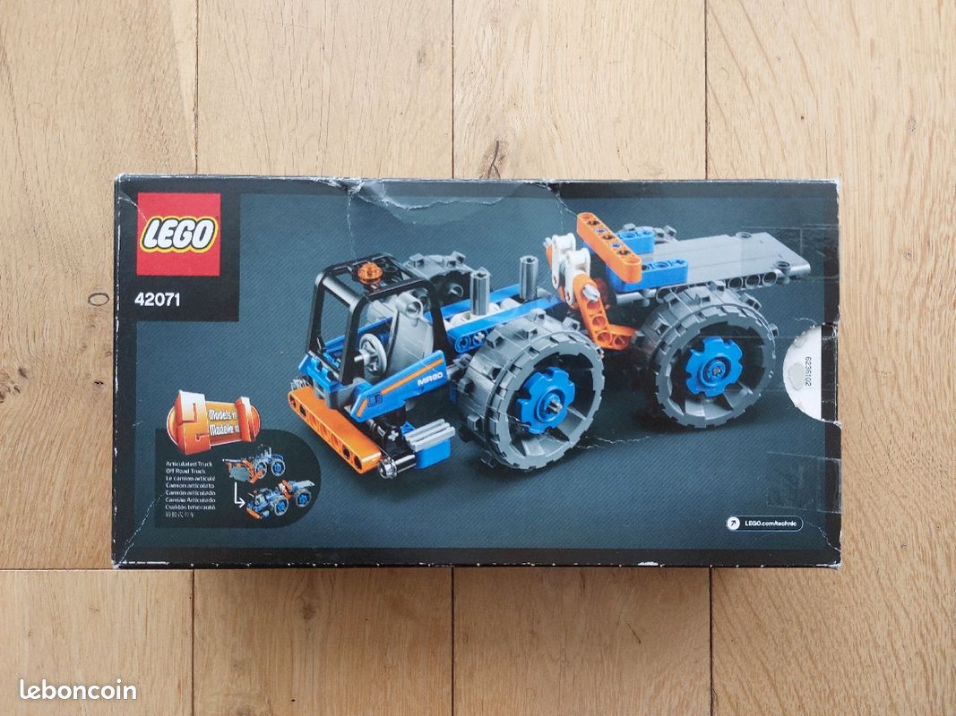 Lego 42071 (image 2)