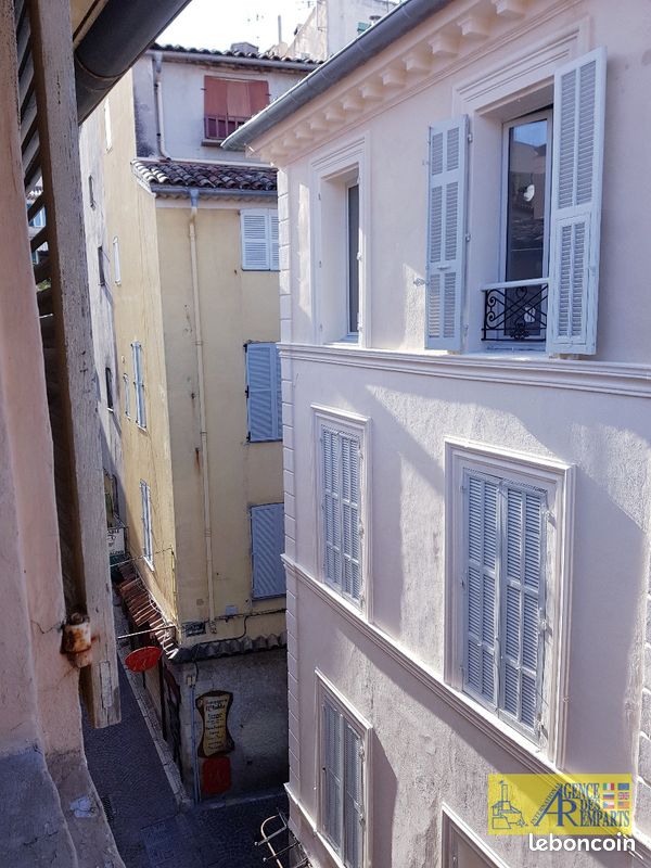 Appartement 2 pièces 37 m² · à Antibes · 37 m² · 950 €