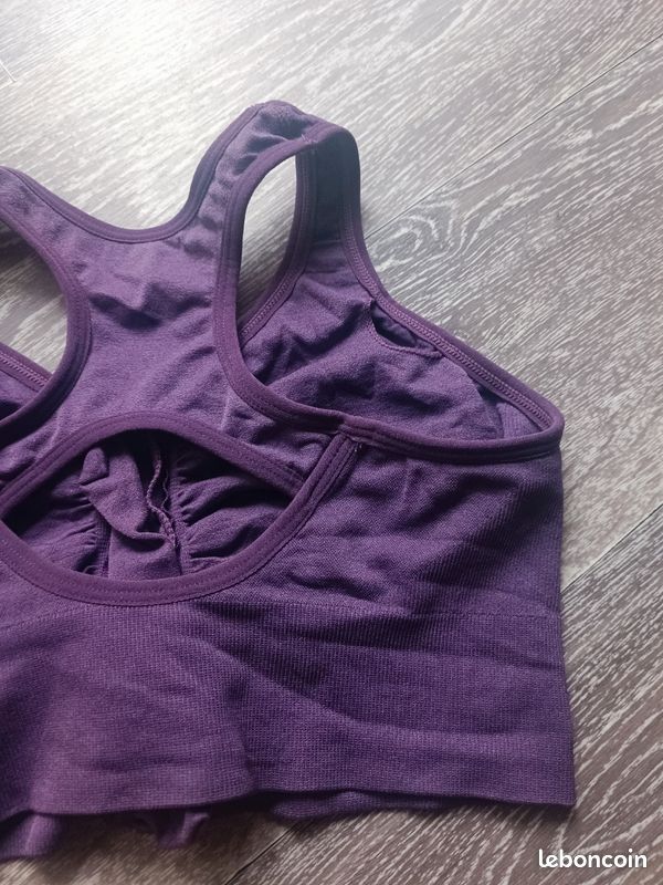 Brassière de sport Violette zippée de Shein (image 6)