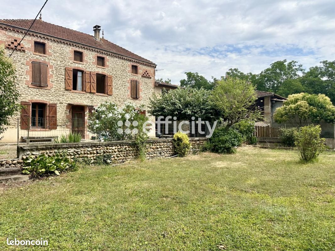 Maison 9 pièces 206 m² · à Crépol · 206 m² · 320 000 €