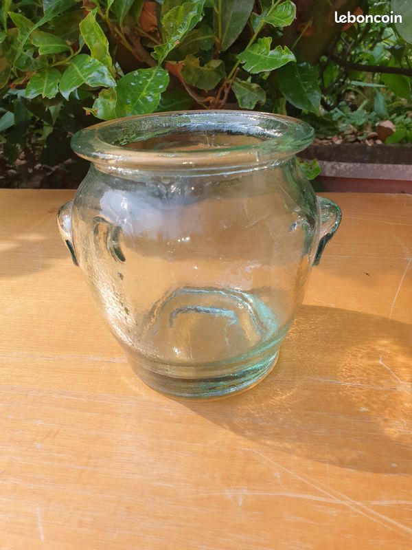 Pot en verre (image 1)