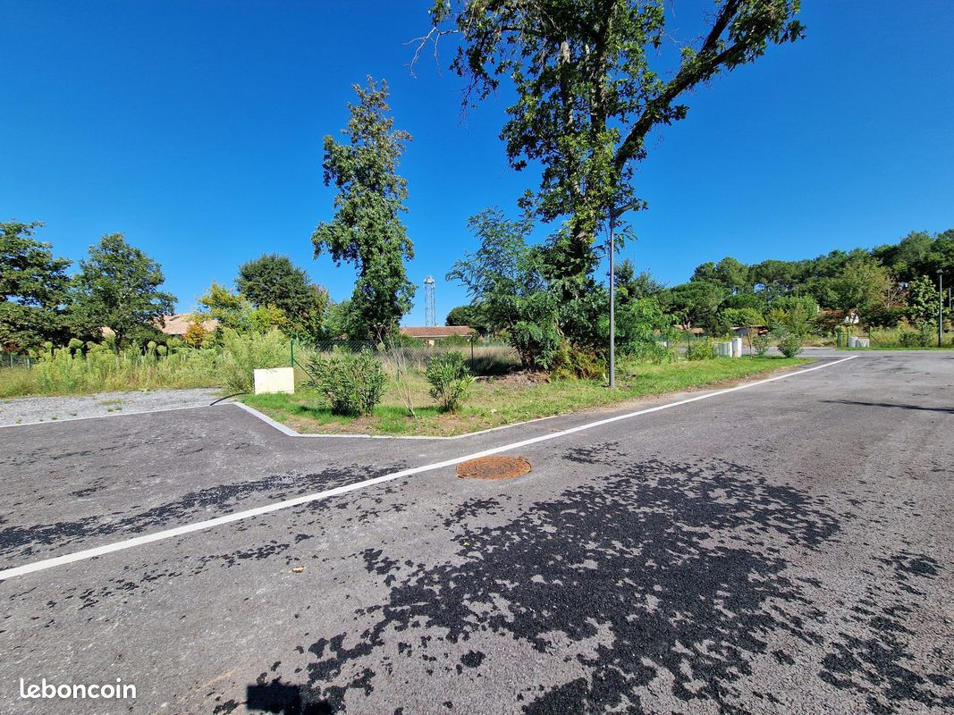 Terrain 637 m² · à Léon · 637 m² · 125 000 €